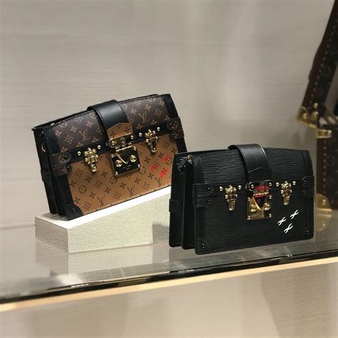 LV TRUNK CLUTCH 